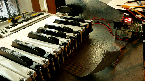 mfinside.jpg (128712 bytes)